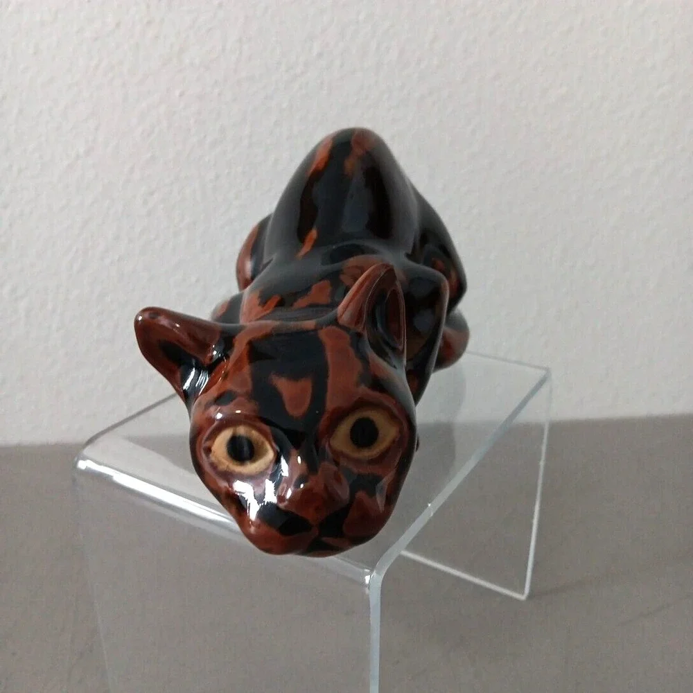 Crouching Calico Cat Figurine Drip Glazed Ceramic 8
